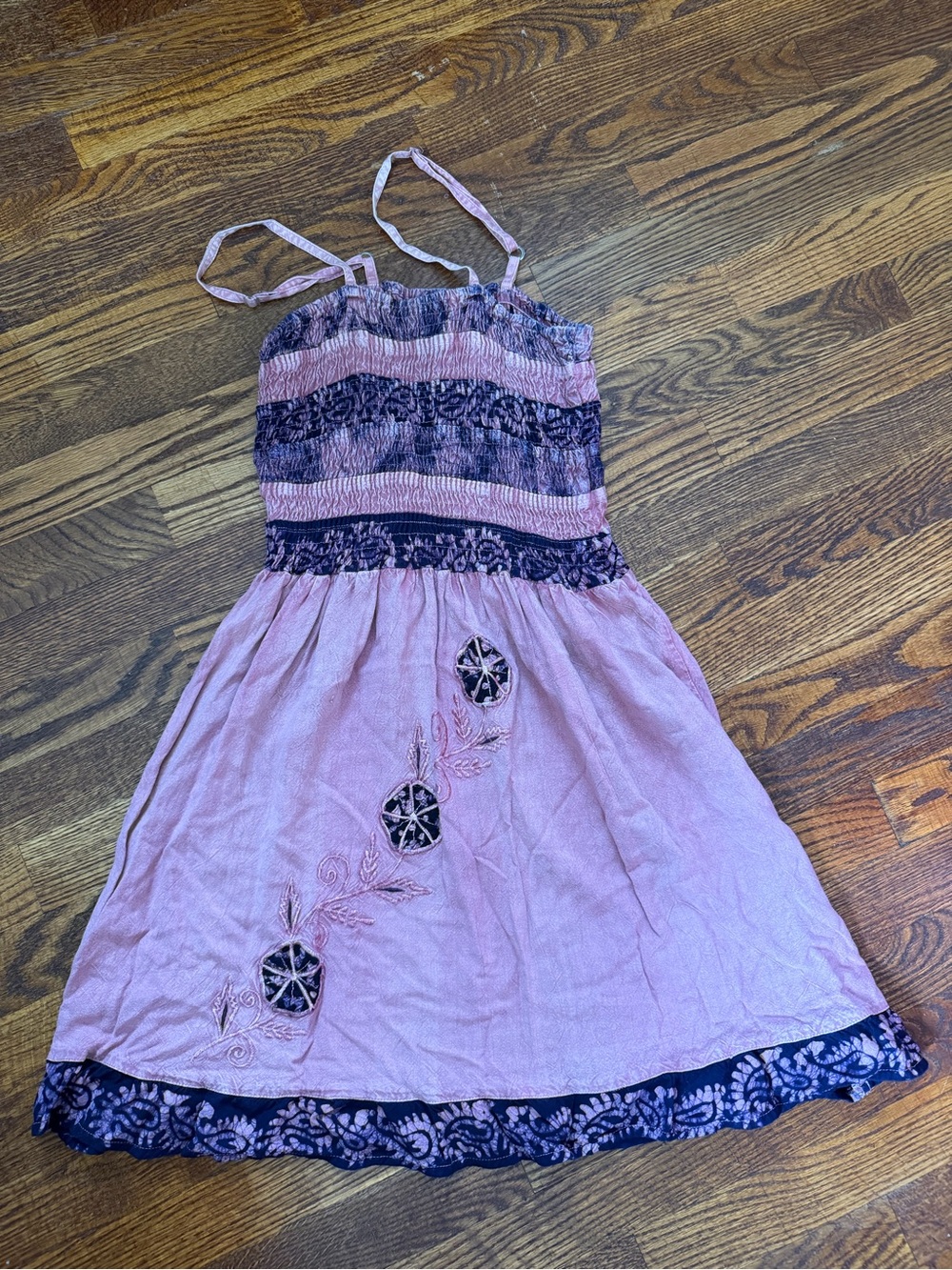 Smocked Spaghetti-Strap Casual Dress in Light Pink with Navy Trim